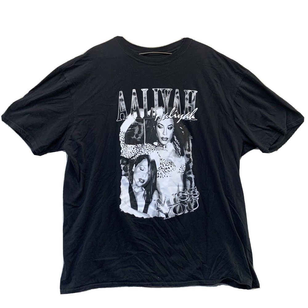Vintage Aaliyah Singer Graphic Shirt Black White Crewneck Tee
